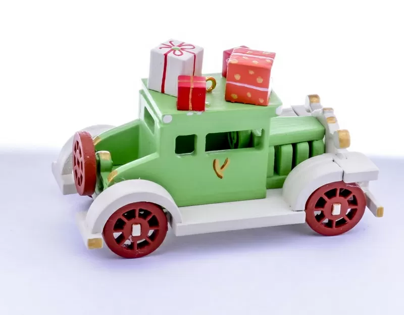 Елочная игрушка Машинка легковая (зеленая)