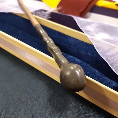 Коллекционная волшебная палочка Рюмуса Люпина (34,5 см) 46849