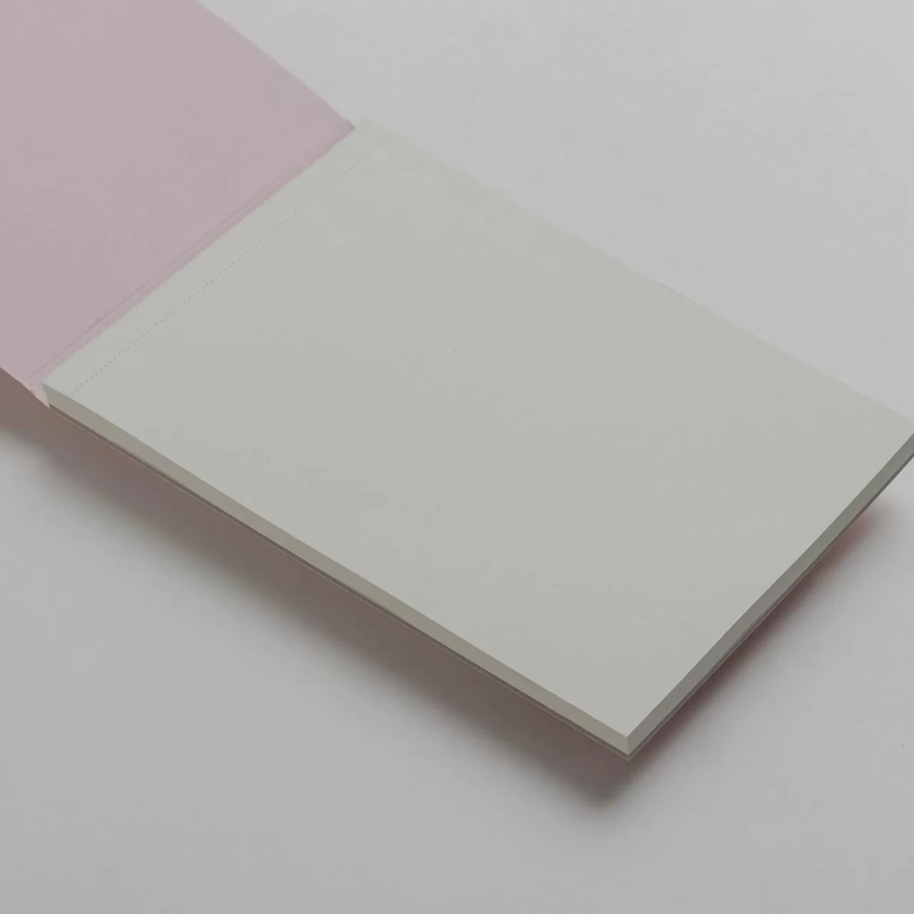Блокнот А5 Sketchpad Pale Pink