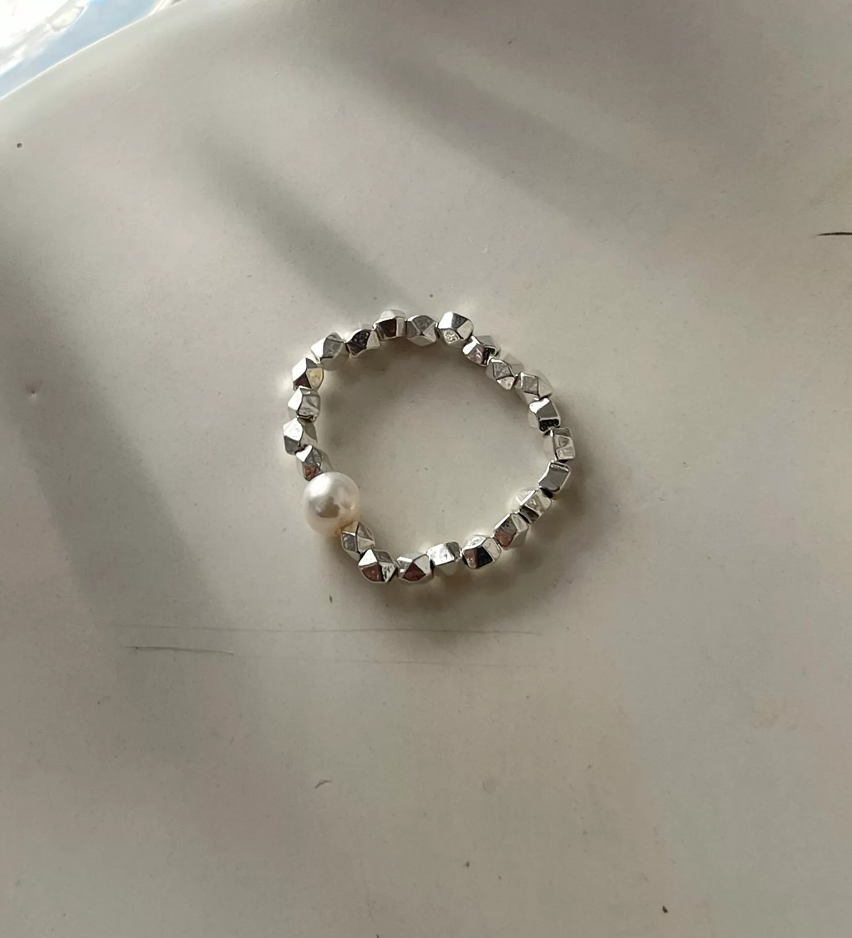 Кольцо Minimal Mini pearl (посеребренные бусины, жемчуг)