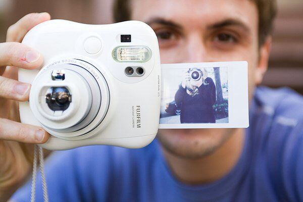 Фотоаппарат моментальной печати INSTAX MINI 25 White 