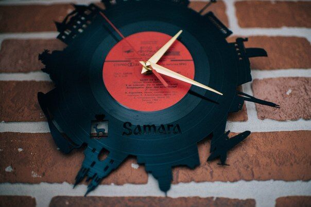 Настенные виниловые часы Самара