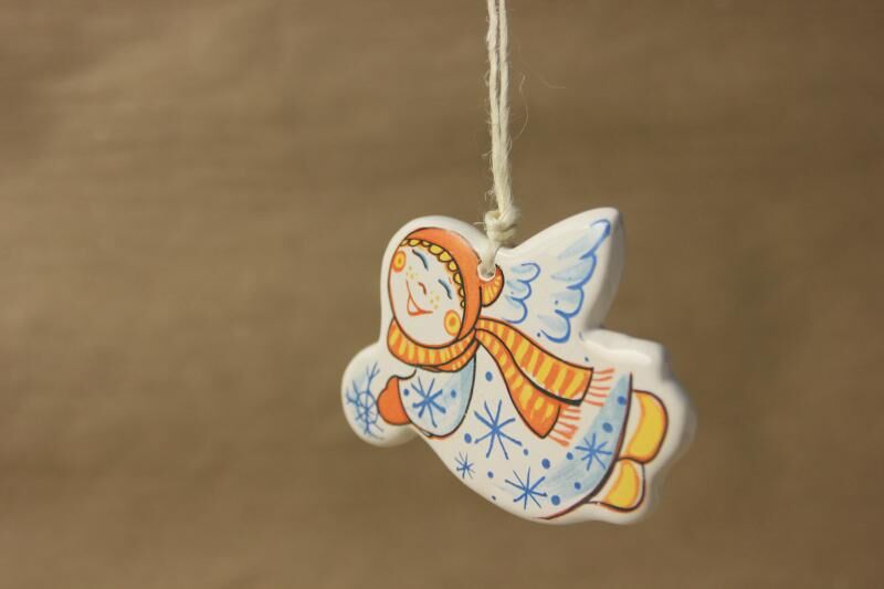 Керамическая игрушка Ангел летящий